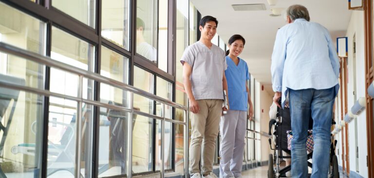 大阪市此花区で老人ホームを探す方へ｜地域特性から考える失敗しない施設選びとRMが選ばれる理由