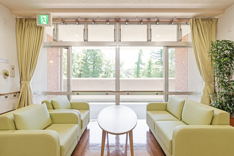 此花区で介護施設の費用を抑えて選ぶ方法｜総額で失敗しないポイントとRMが選ばれる理由